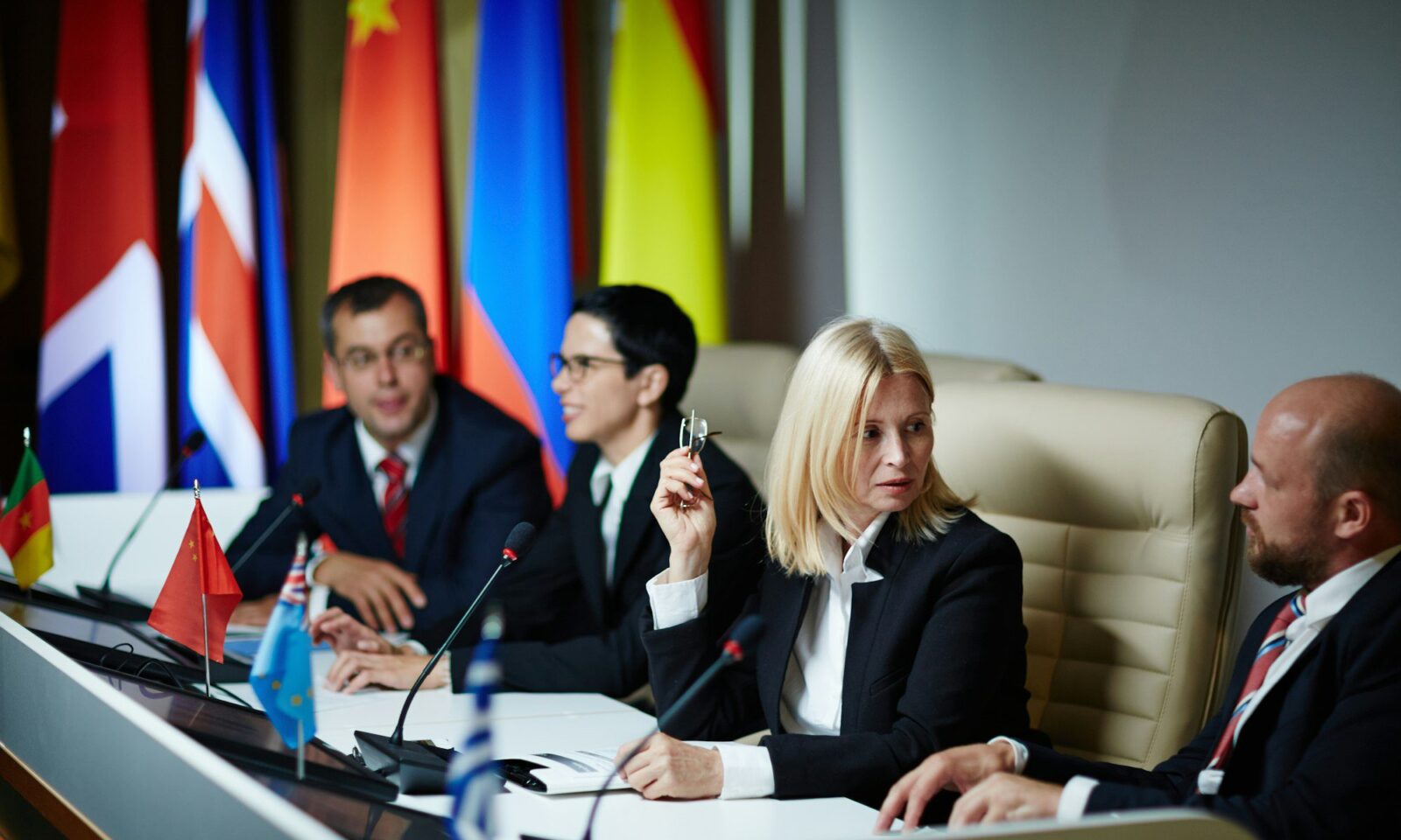 delegates-at-forum