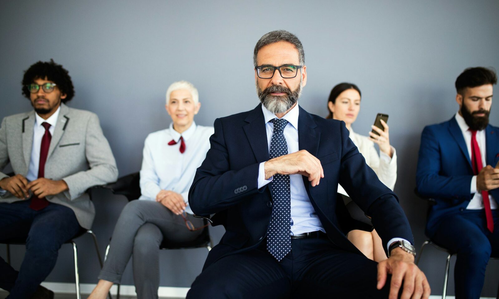 portrait-of-happy-business-people-concept-of-financial-insurance-and-marketing-business